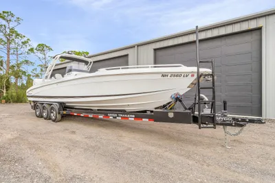 Renegade 32' Cuddy