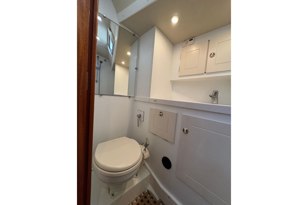 2003 Hallberg-Rassy 48 