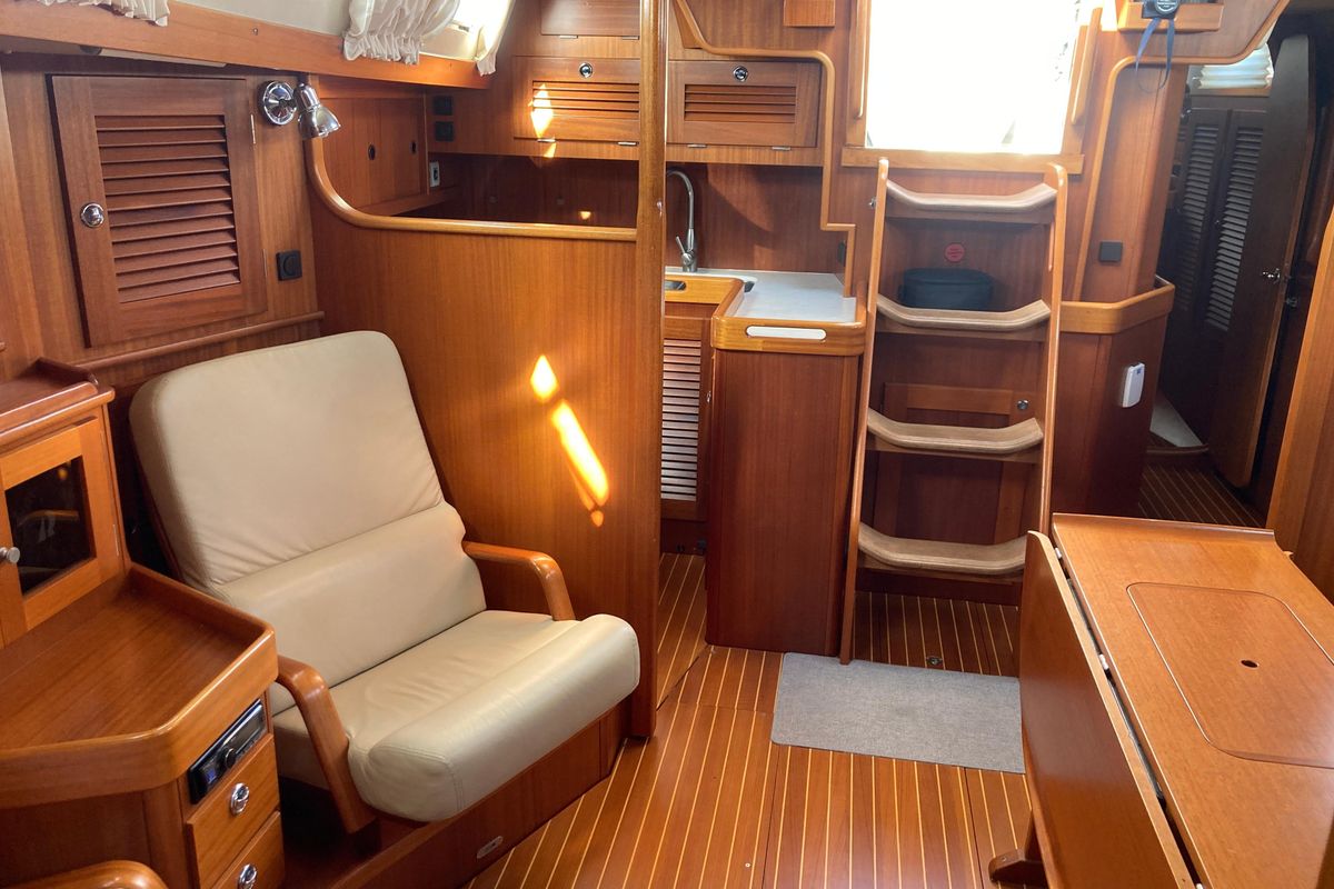 2003 Hallberg-Rassy 48 