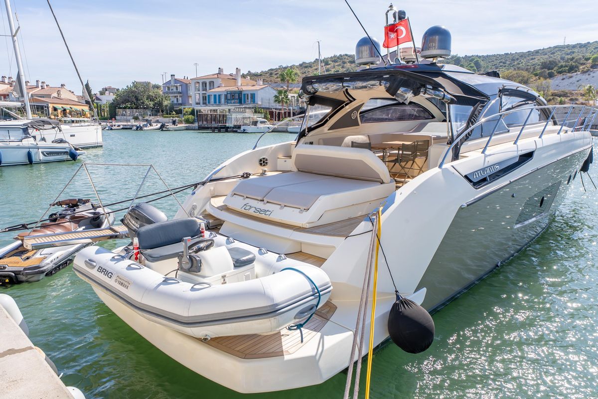 2011 Azimut 52 