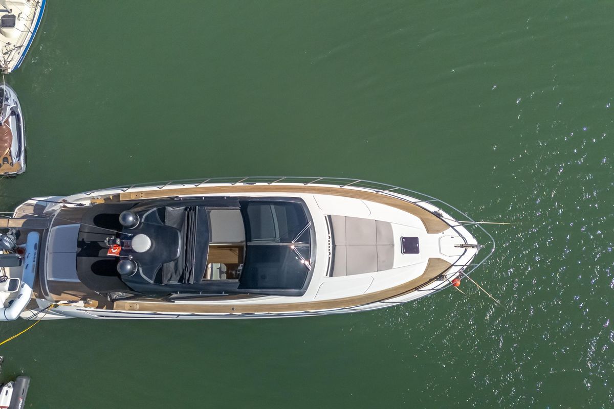 2011 Azimut 52 