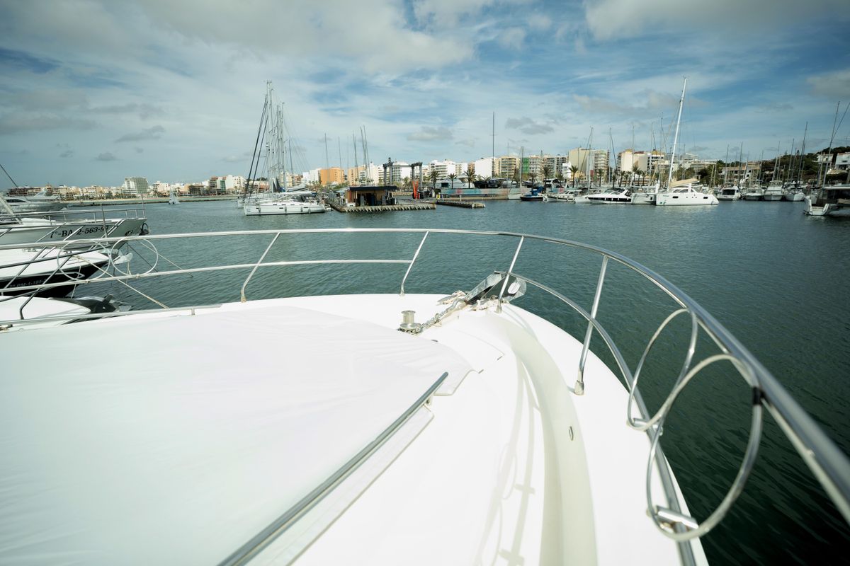 2014 Prestige 58 