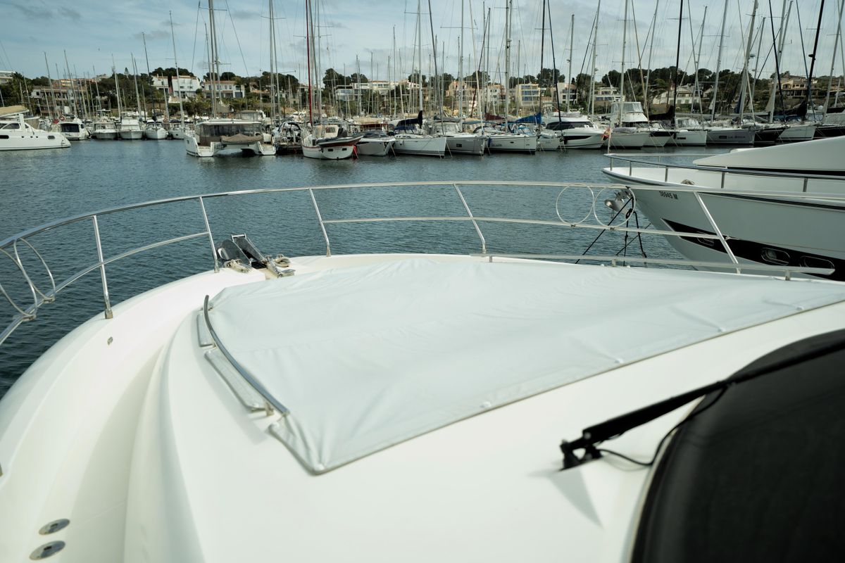2014 Prestige 58 