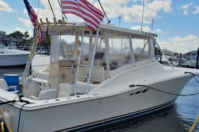 Luhrs 380 Open