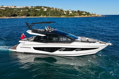 2022 Sunseeker 65 Sport Yacht