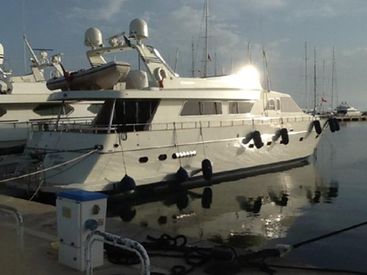 yachts for sale $200 000