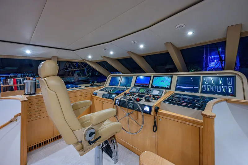 Wire We Here Yacht Photos Pics 