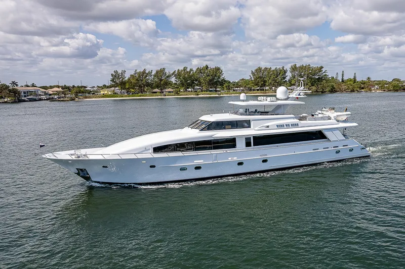 Wire We Here Yacht Photos Pics 