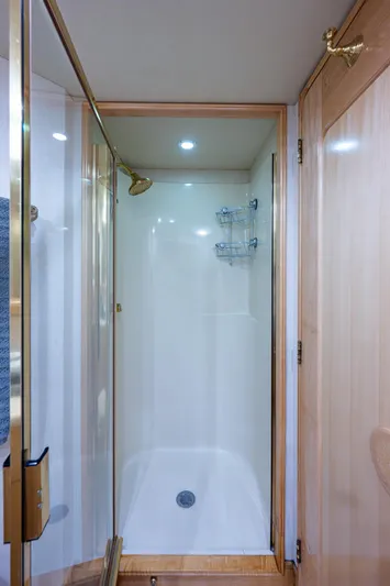 Wire We Here Yacht Photos Pics 