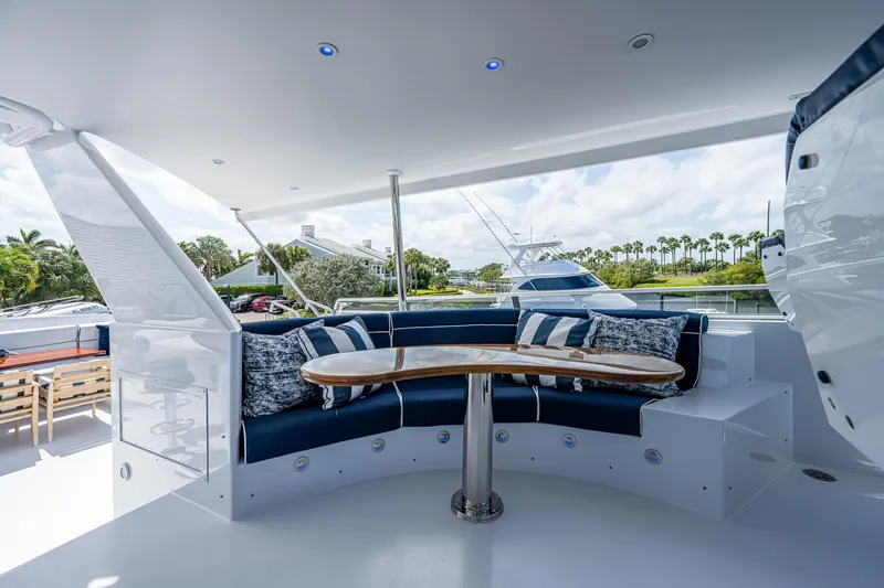 Wire We Here Yacht Photos Pics Luxurious seating area on the 1995 Crescent Westport Pilothouse yacht.