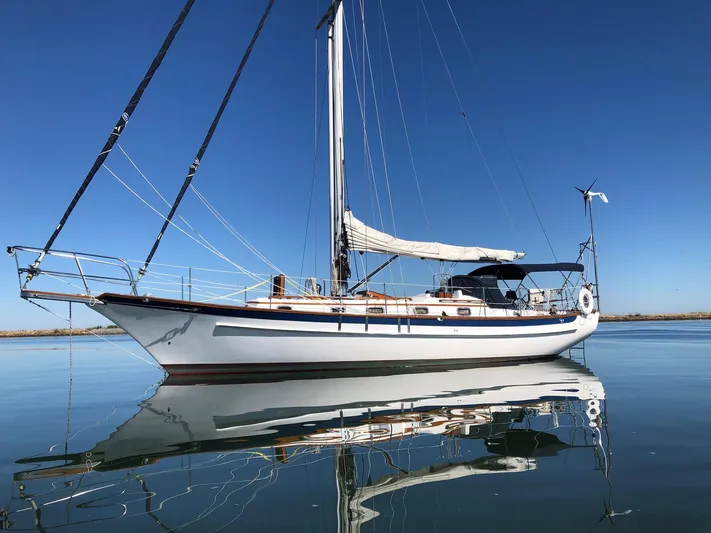 Avalon Yacht Photos Pics 