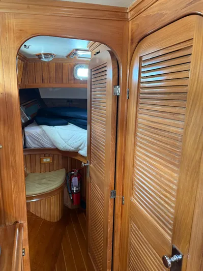 Avalon Yacht Photos Pics 