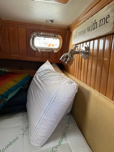 Avalon Yacht Photos Pics 