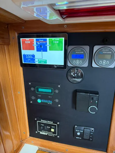 Avalon Yacht Photos Pics 