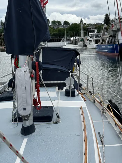 Avalon Yacht Photos Pics 