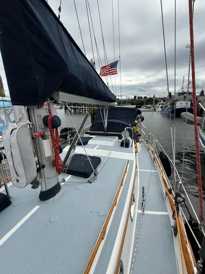 Avalon Yacht Photos Pics 