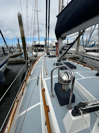 Avalon Yacht Photos Pics 