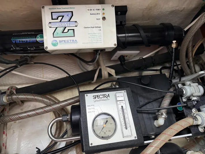 Avalon Yacht Photos Pics 