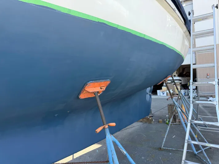 Avalon Yacht Photos Pics 