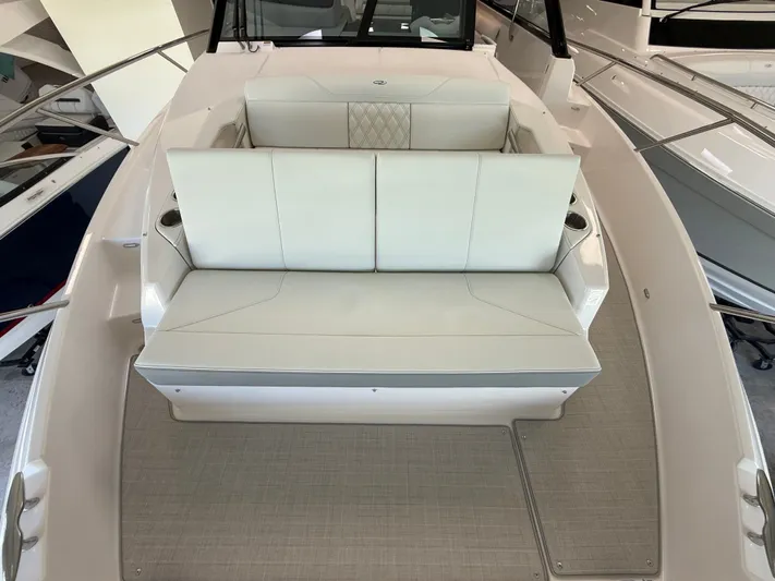  Yacht Photos Pics 2026 REGAL 36 XO - Image 12