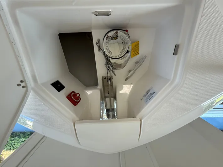  Yacht Photos Pics 2026 REGAL 36 XO - Image 11