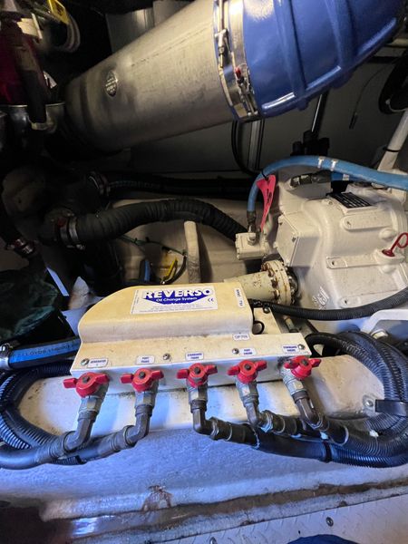 2004 Sea Ray 480 Sedan Bridge