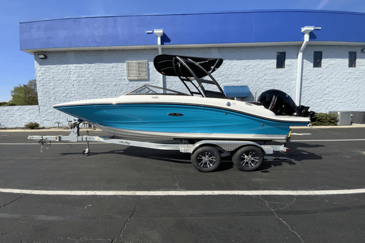 SPX 190 Outboard Sport Boat