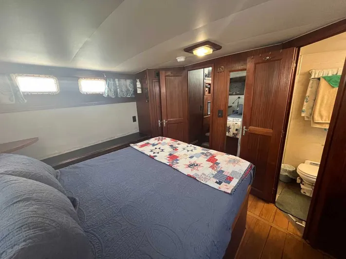 Still The One Yacht Photos Pics 