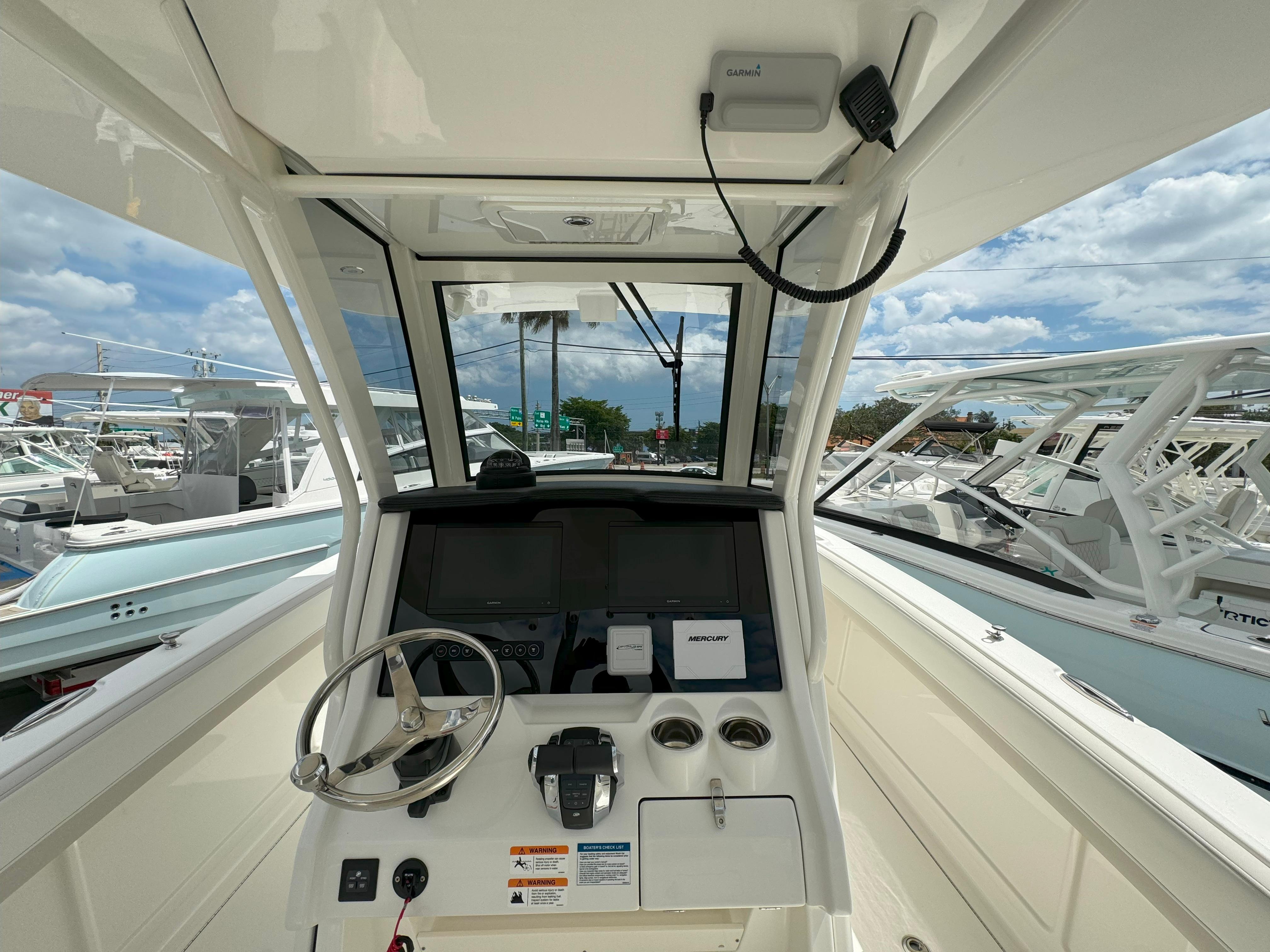 2024 World Cat 280 CC-X Center Console for sale - YachtWorld