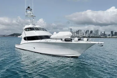2008 Hatteras 77 ENCLOSED BRIDGE