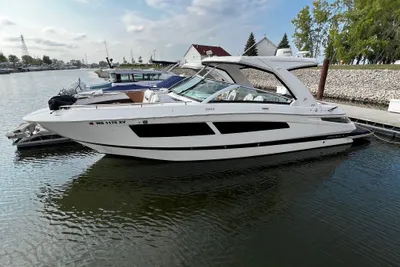 Four Winns 350 Horizon