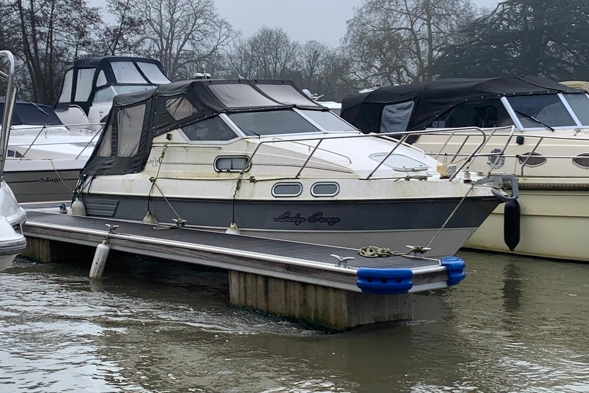 1989 Sealine 255 Senator