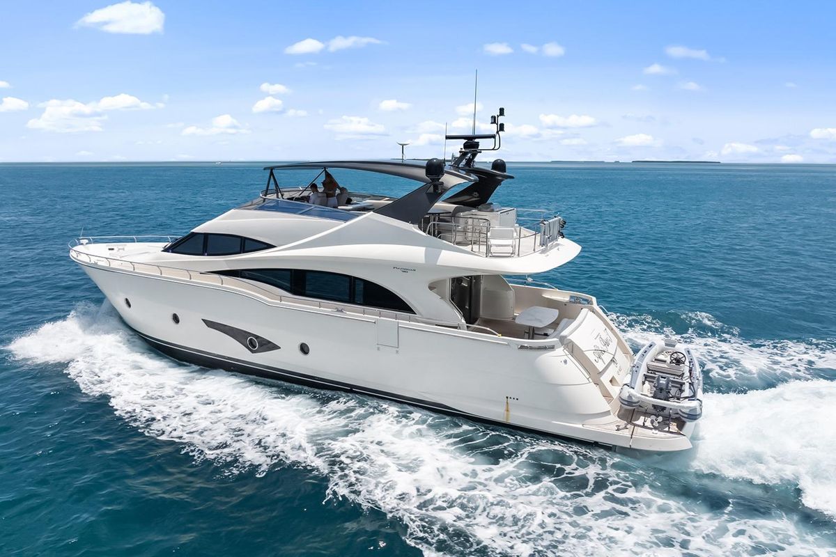 2016 Marquis 72 