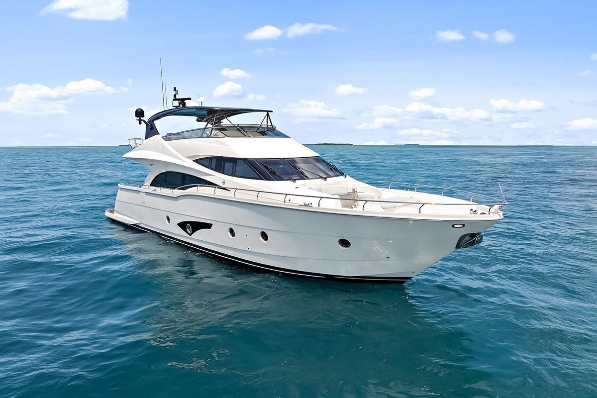 2016 Marquis 72 
