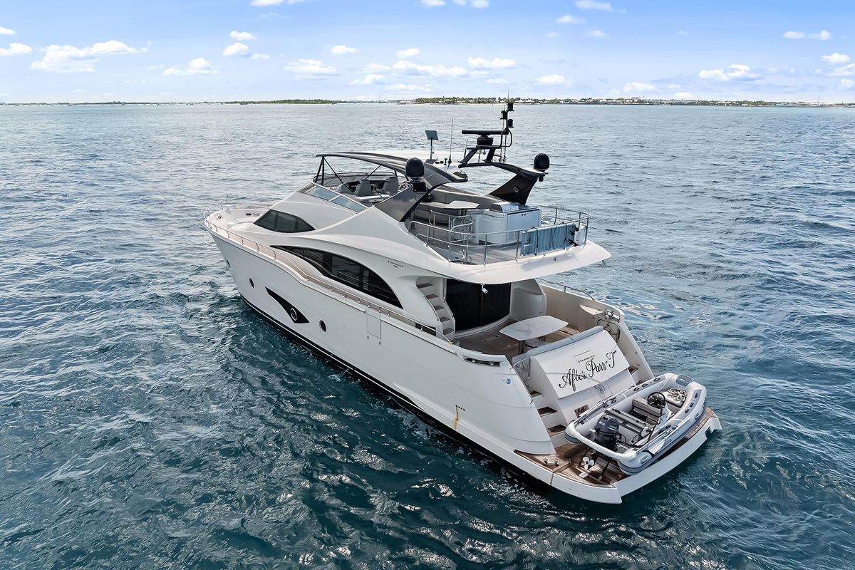 2016 Marquis 72 