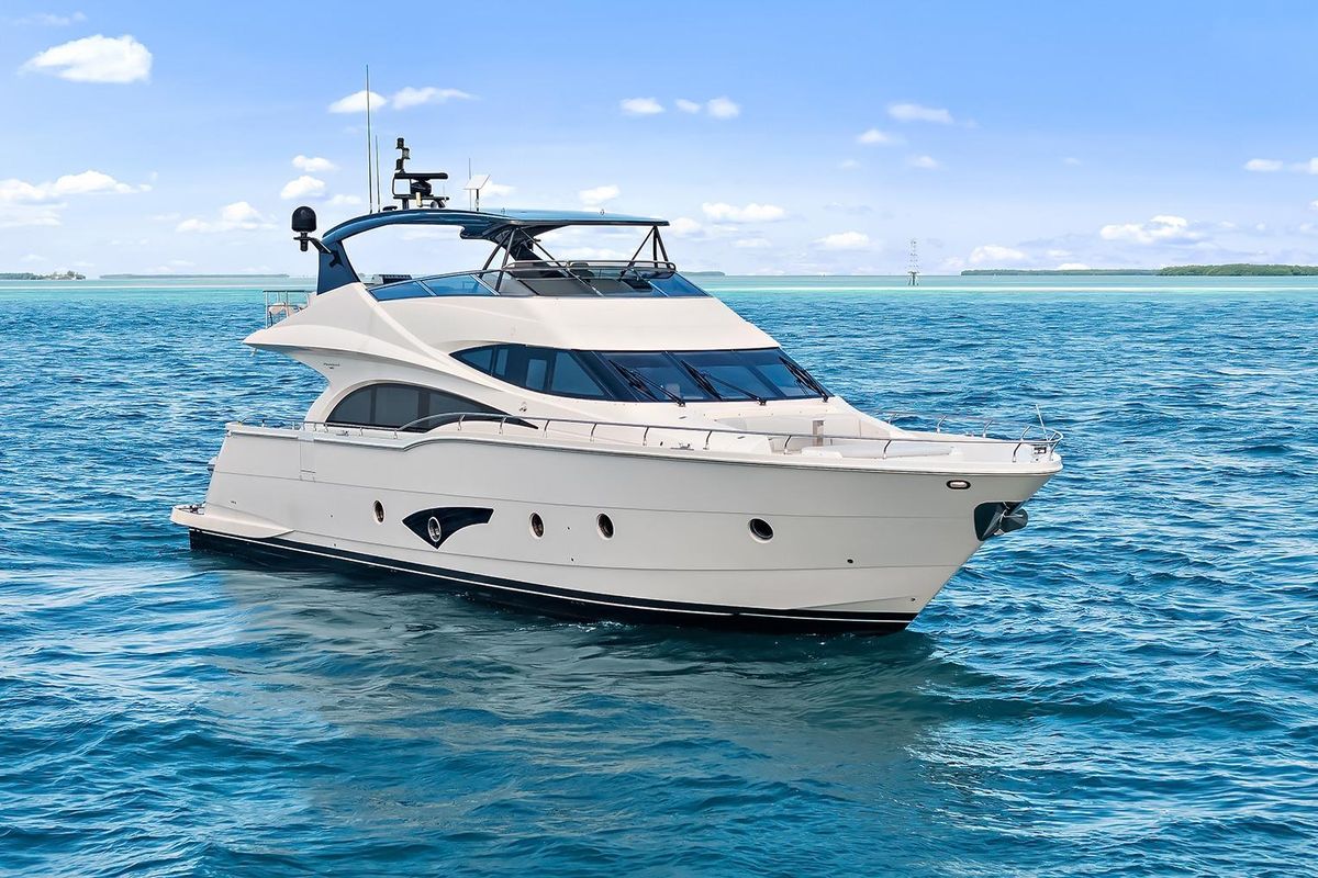 2016 Marquis 72 