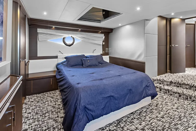  Yacht Photos Pics Luxurious 2016 Marquis 720 Fly Bridge master stateroom