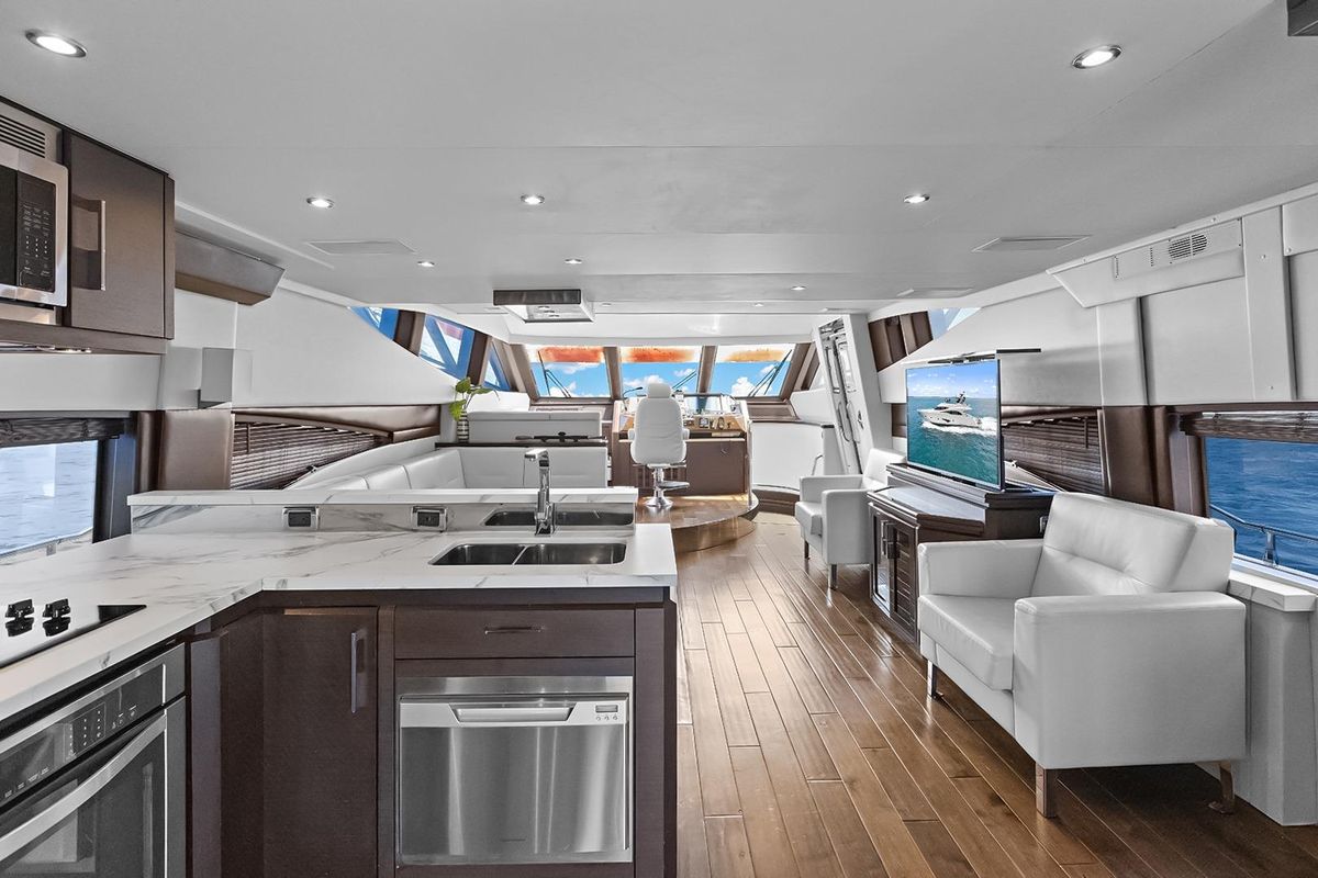 2016 Marquis 72 