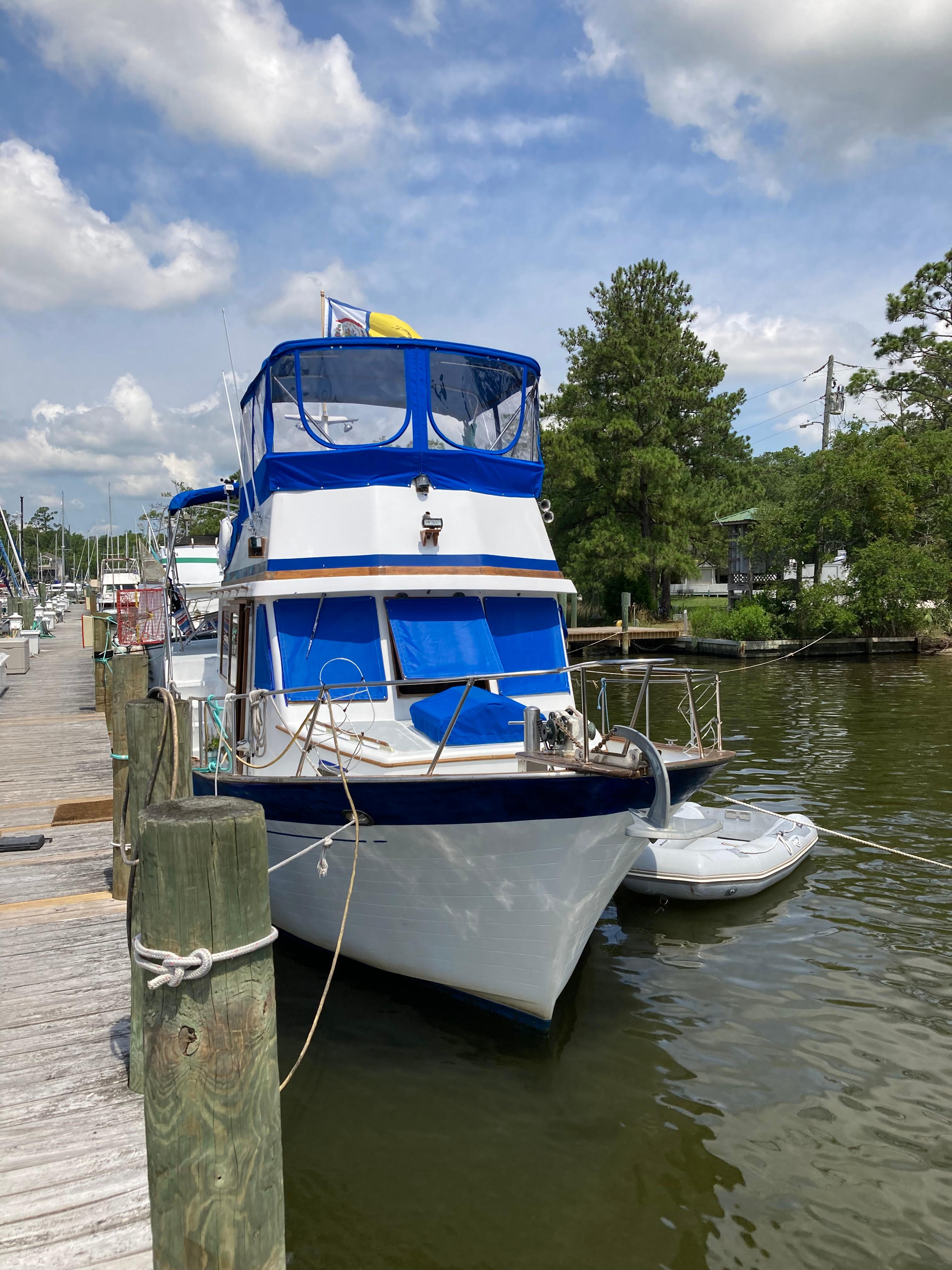 marine trader yacht for sale