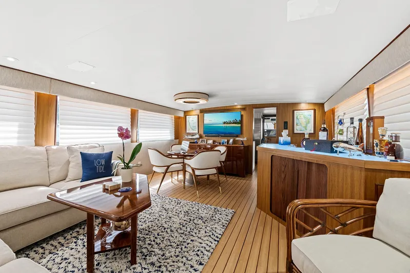  Yacht Photos Pics Luxurious interior of 1989 Hatteras 70 Motor Yacht with modern furnishings.