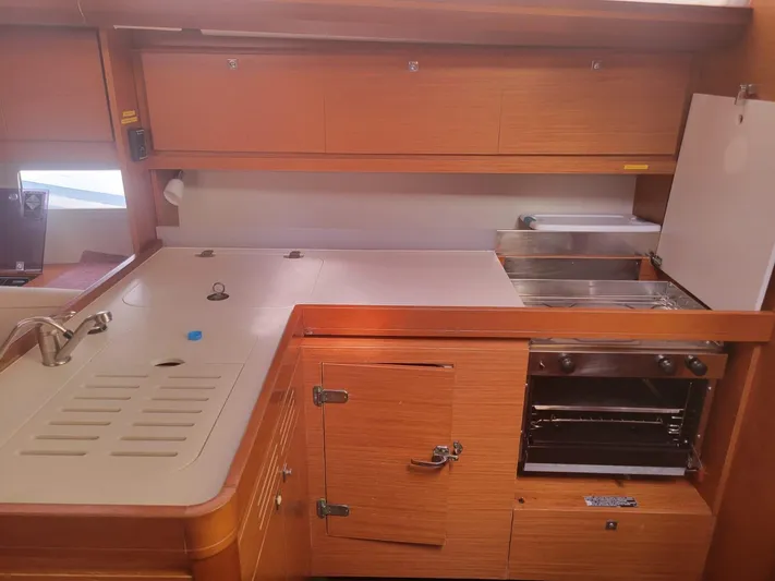 Le Marvala Yacht Photos Pics Dufour 412