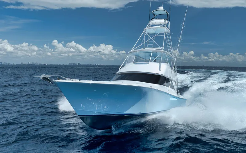 Amuck Yacht Photos Pics 