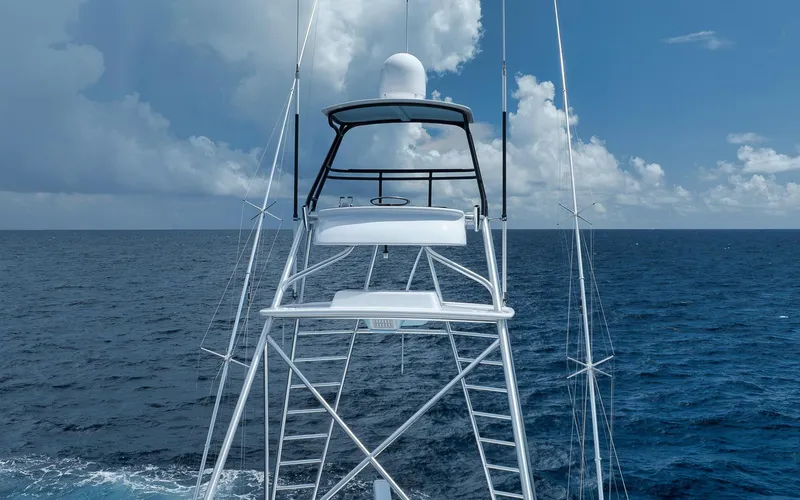 Amuck Yacht Photos Pics 