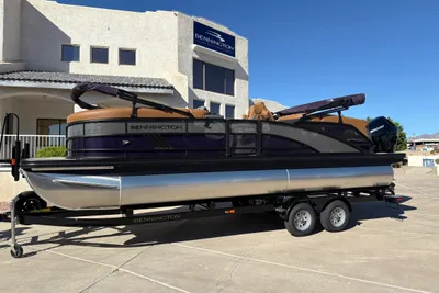 Bennington 24 MFB