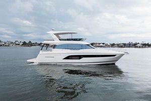 2020 63' Prestige-630 Flybridge Saint Petersburg, FL, US