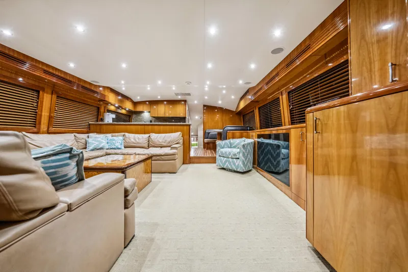 Cast Away Yacht Photos Pics 