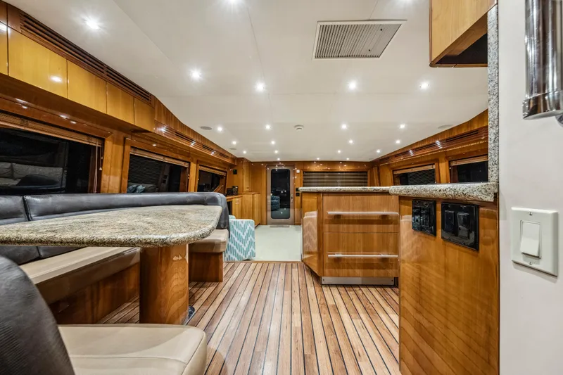 Cast Away Yacht Photos Pics 