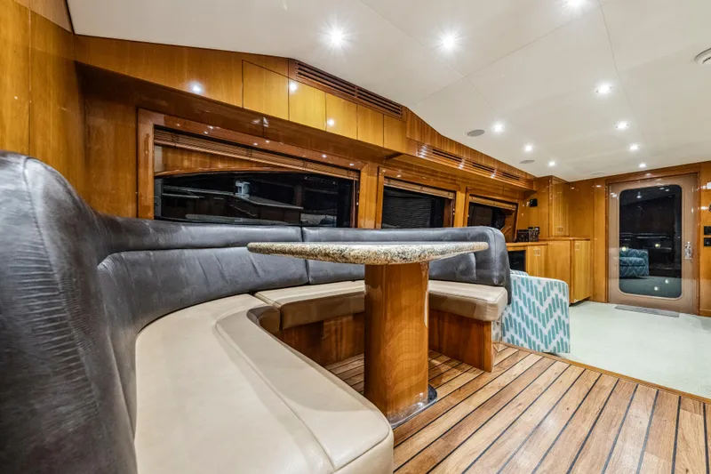 Cast Away Yacht Photos Pics 