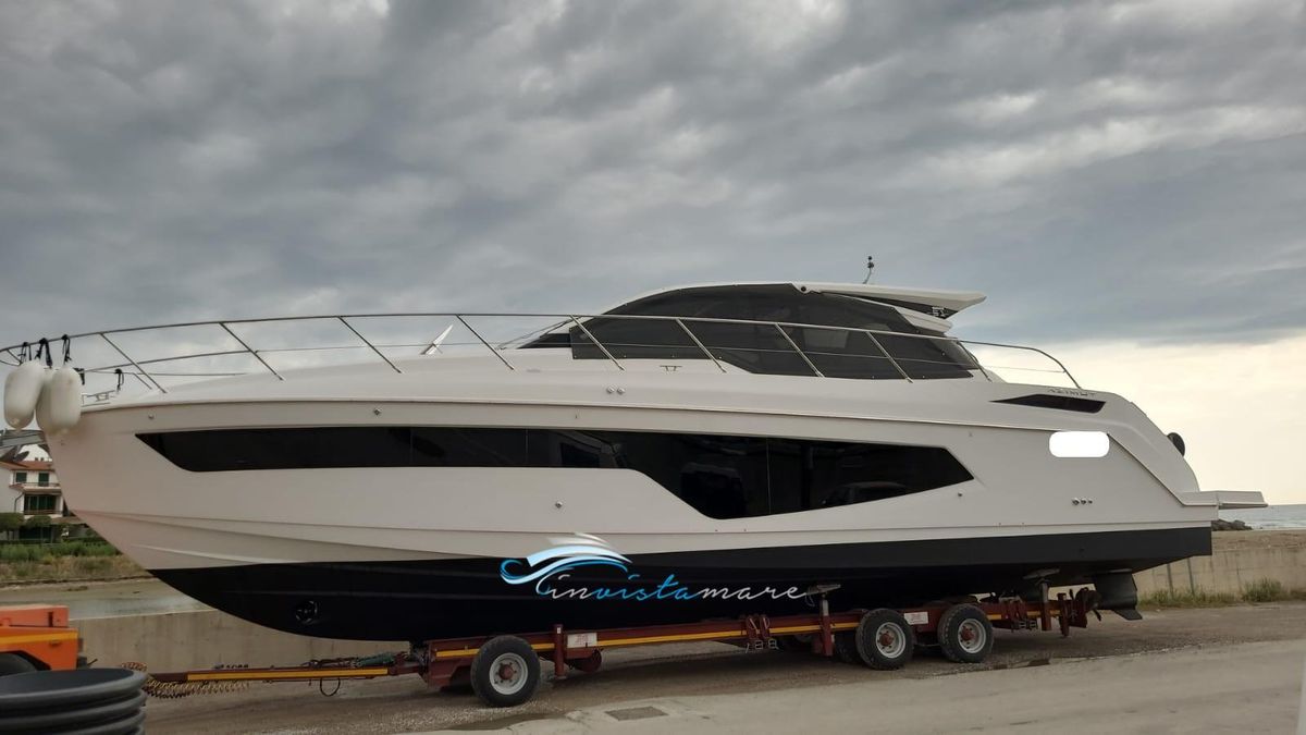 2019 Azimut 47 