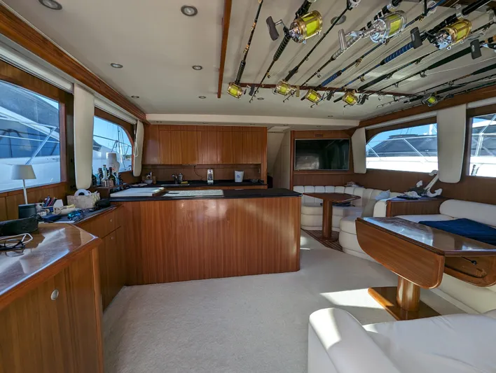 Yellowfin Yacht Photos Pics Viking 54 Convertible salon